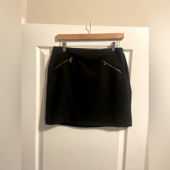 Banana Republic Dresses & Skirts - NWT Banana Republic Skirt